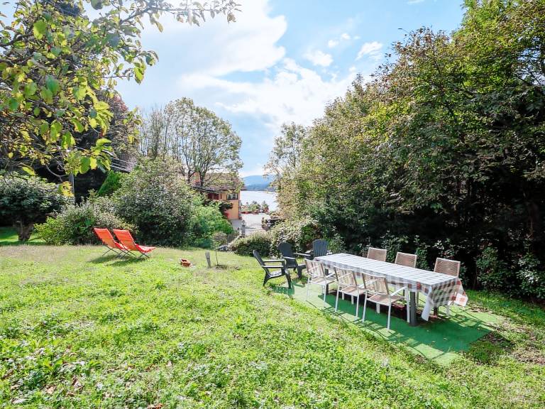 Apartment with BBQ & garden — photo 4
