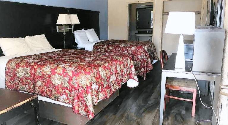 Deluxe Inn Kilgore — photo 5