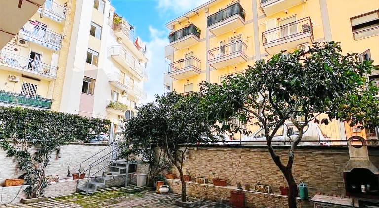 Wonderful rental apartment with yard | Dogs allowed — photo 3