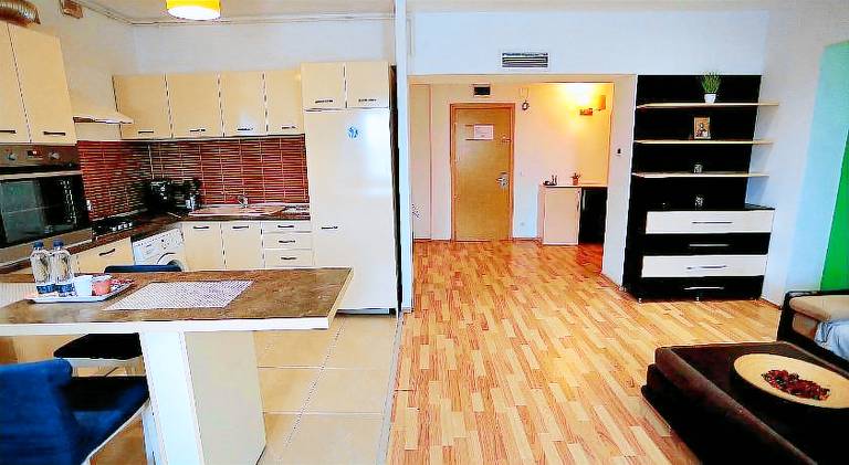 Rental apartment with private pool — photo 3