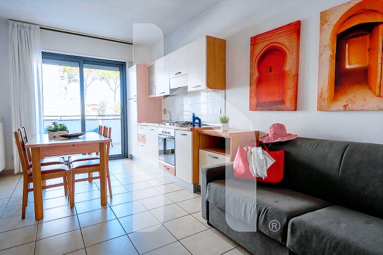 Rental apartment with patio & pool | Sea view — photo 4