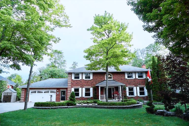 House  Bayfield