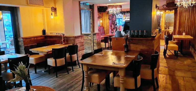 The Waterside Bar Rooms & Restaurant — photo 5