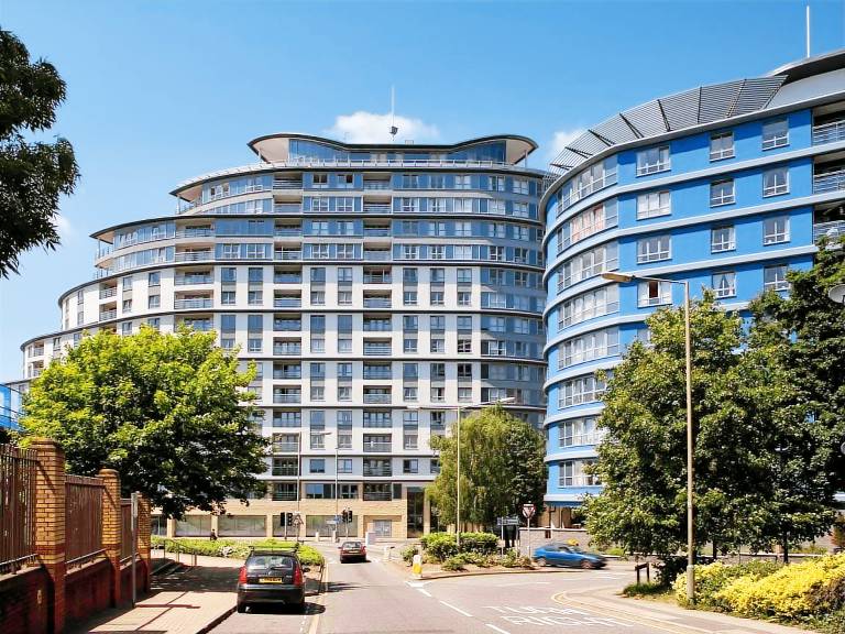 Apartment  Weybridge