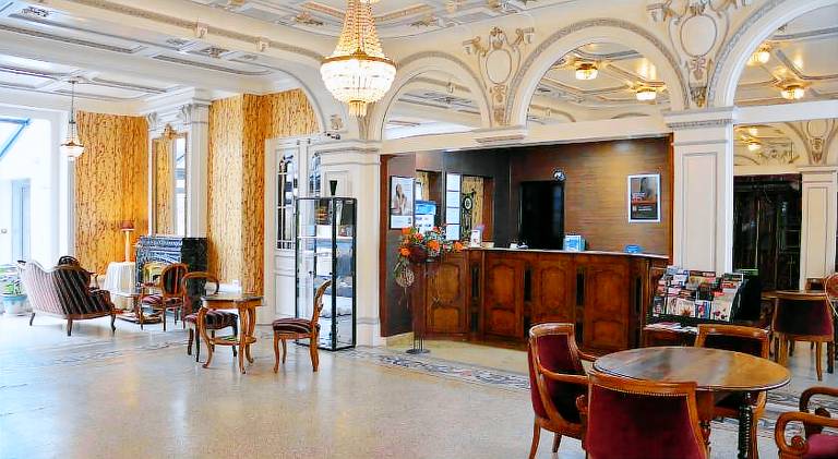 The Originals Boutique, Hotel Terminus, Bourg-en-Bresse Gare — photo 2