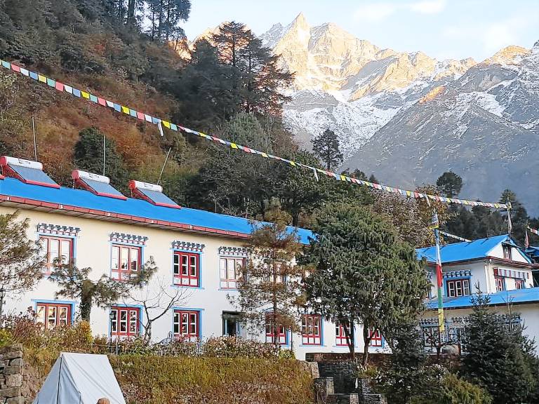 Skidstuga  Lukla