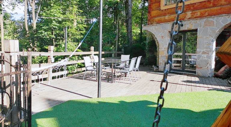 House with hot tub — photo 5
