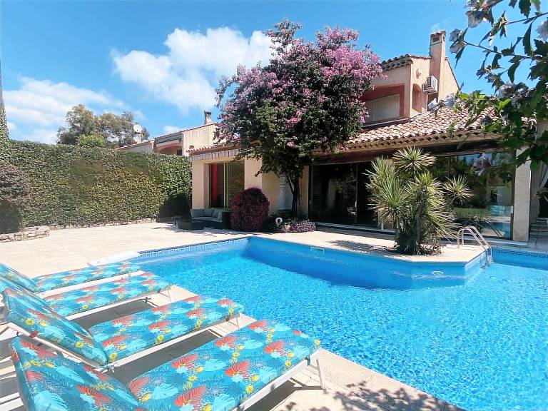 Villa  Valbonne