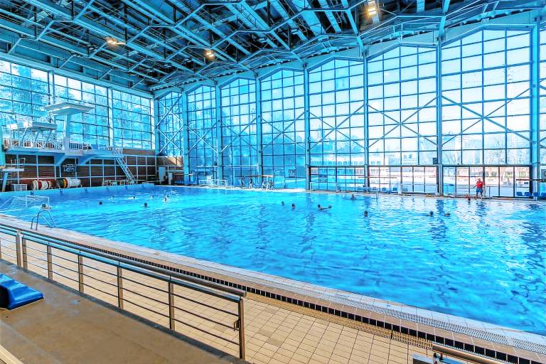 Vacation home with sauna & pool | Next to Nikola Tesla Museum | Dogs allowed in Belgrade