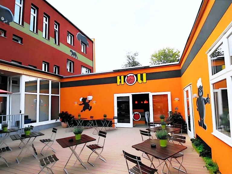 HOLI Berlin Hotel & Hostel