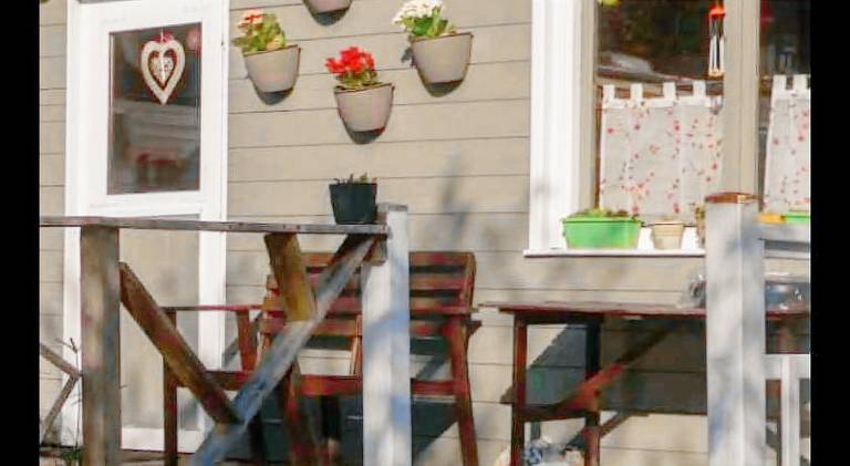 Chalet with 2 rooms for 5 persons in Montreuil