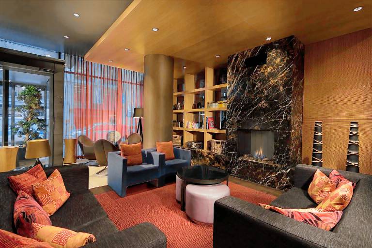 Serviced apartment with terrace, sauna & pool | Close to Römer | Perfect for remote work — photo 4
