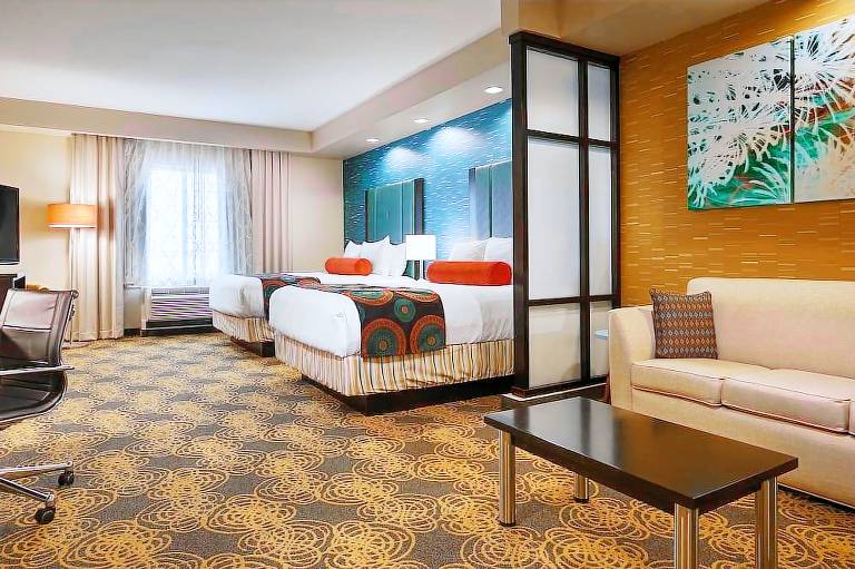 Best Western Premier Ashton Suites Willowbrook