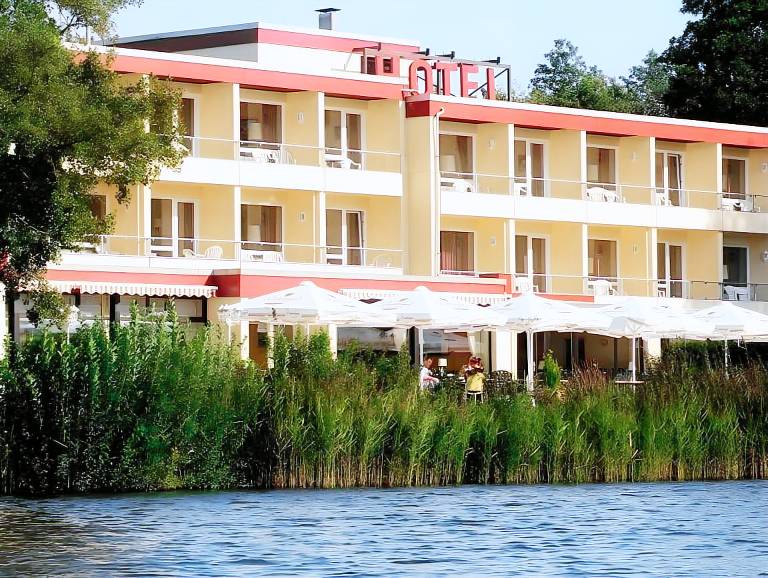 Ringhotel Seehotel Schwanenhof in Moelln
