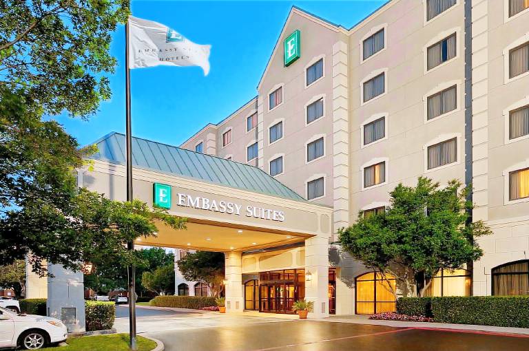 Embassy Suites by Hilton Dallas Near the Galleria in Addison, TX