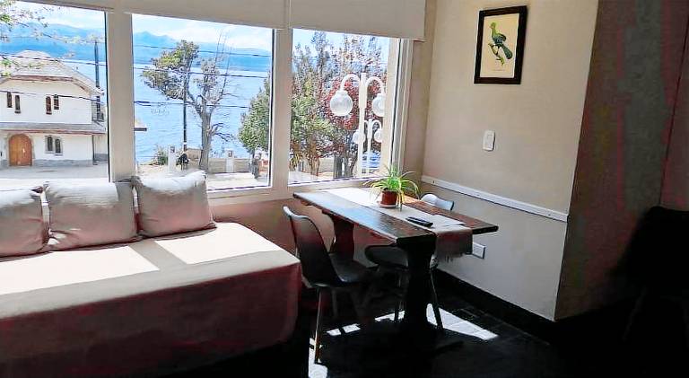 Lodge with BBQ, garden & terrace — photo 4