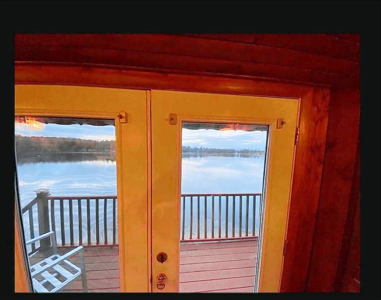 Cottage  Wautoma