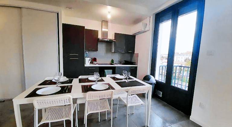 Apartment with 2 rooms for 6 persons — photo 3