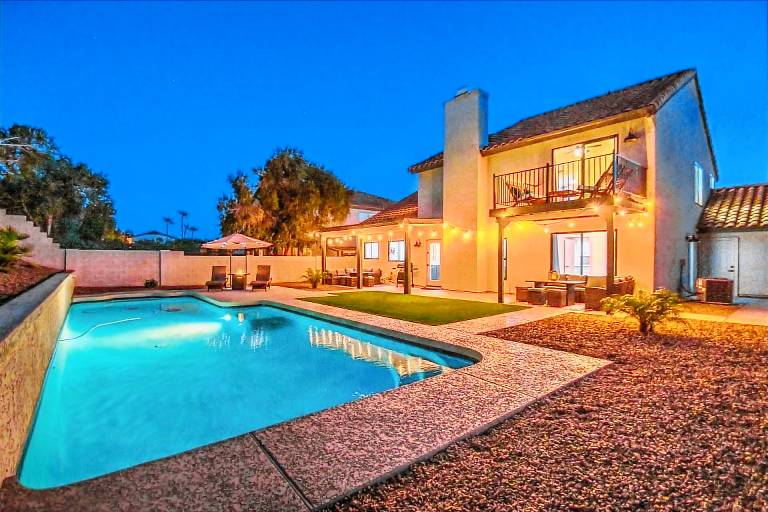 House  Aliso Canyon