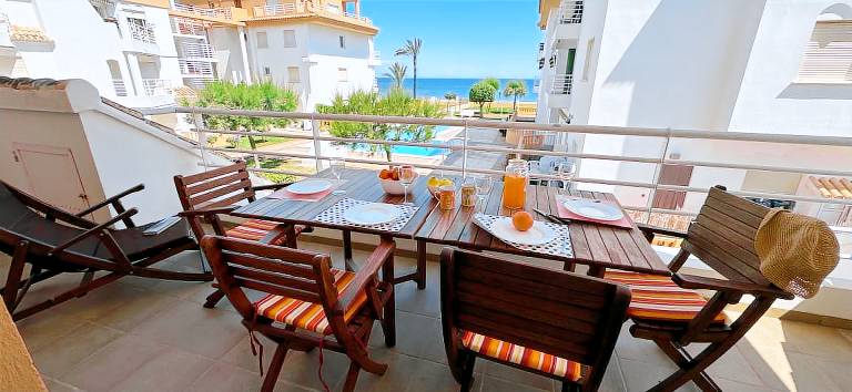 Rental apartment with garden, patio & pool | Close to the beach | Dogs allowed in Denia