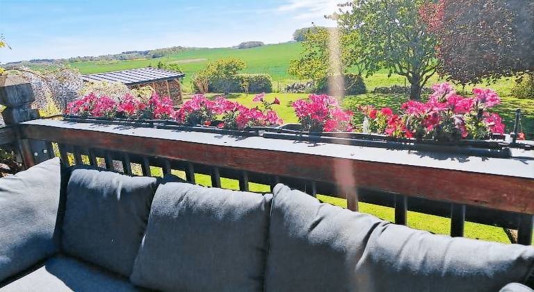 Holiday apartment with barbecue & patio — photo 5