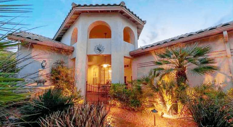Vacation home with pool in Glendale, AZ