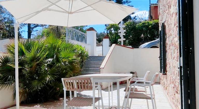 Vacation home with 2 rooms for 4 persons in San Teodoro