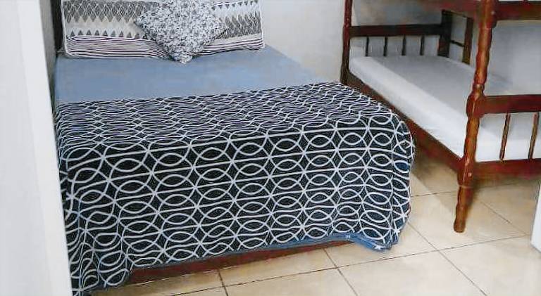 Quarto completo com banheiro privado — photo 2