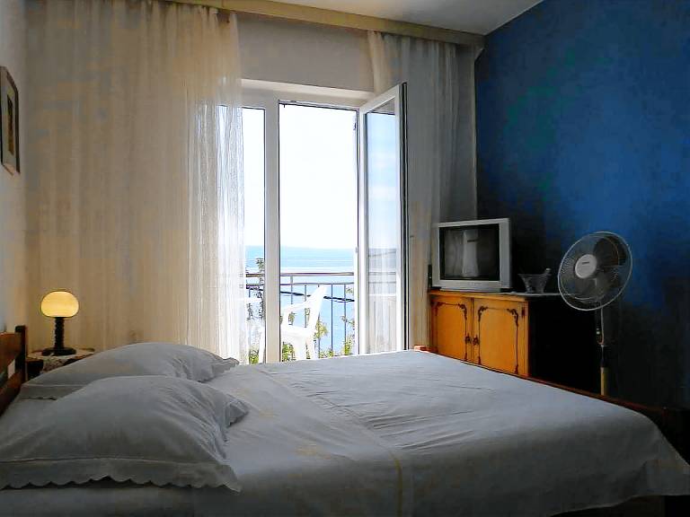 Beautiful vacation home with terrace | Next to the beach | Pet-friendly — photo 2