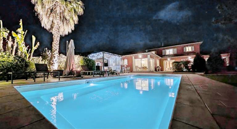 Wonderful holiday apartment with jacuzzi & pool | Pet-friendly — photo 3