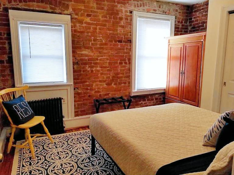 Bed and breakfast  Adams Morgan