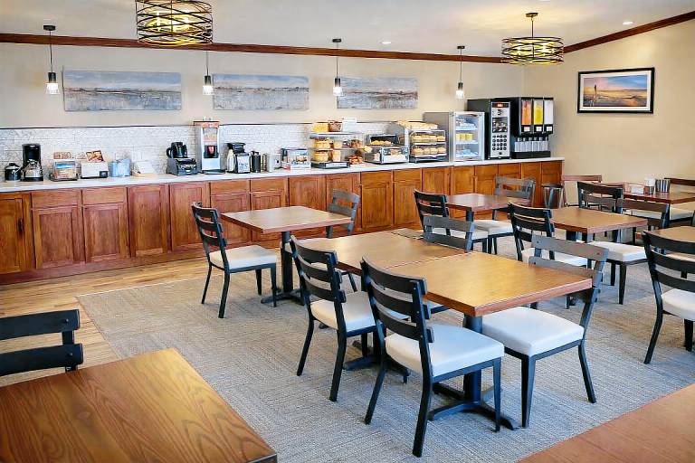 Fireside Inn and Suites — photo 4