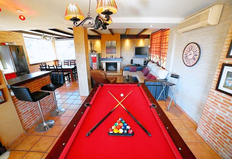 Pet-Friendly "Villa Serymar" with Stunning Moutain and Sea Views, Private Pool, Terrace, A/C & WiFi — photo 4