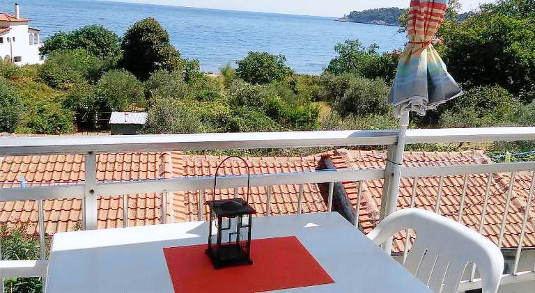 Rental apartment with patio & barbeque | Next to the beach | Good for workation | Dogs allowed — photo 5