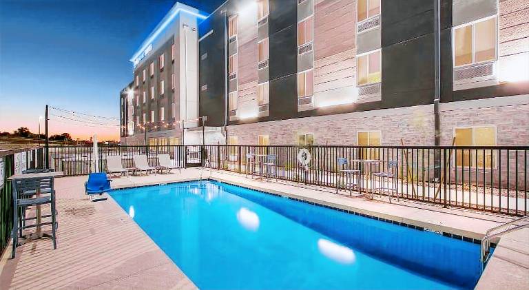 Everhome Suites Yuma East I-8 by Choice Hotels — photo 4