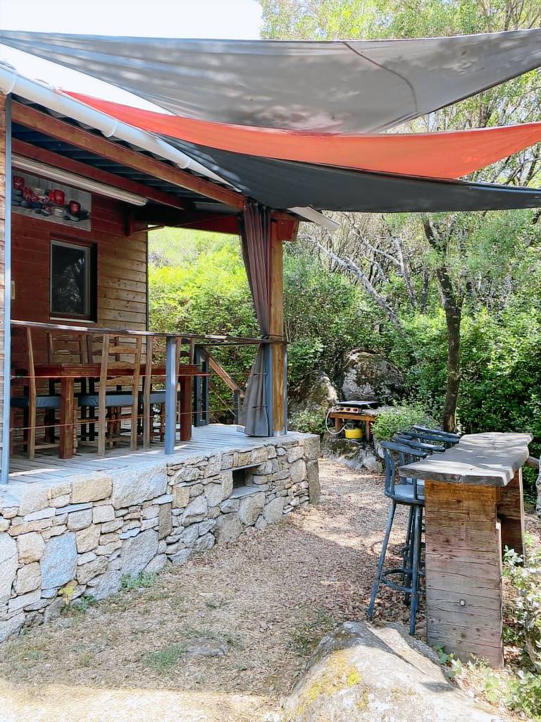 Children-friendly vacation home with yard, BBQ & patio | Nature view | Pet-friendly — photo 3