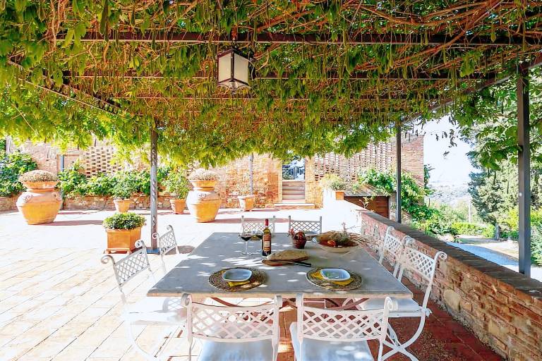 Family-oriented wonderful villa with terrace, barbecue & private pool | Pets are welcome — photo 5