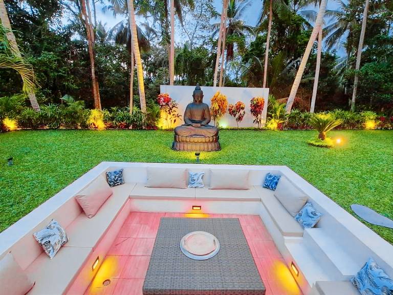 Family-oriented villa with pool, garden & jacuzzi | Perfect for remote work | Pets allowed — photo 5