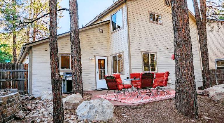 Spacious vacation home | Pets are welcome — photo 3