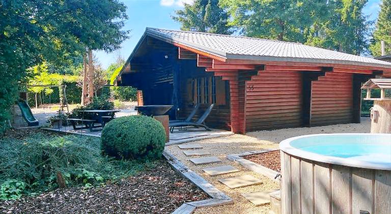 Chalet with hot tub | Dogs allowed in Durbuy