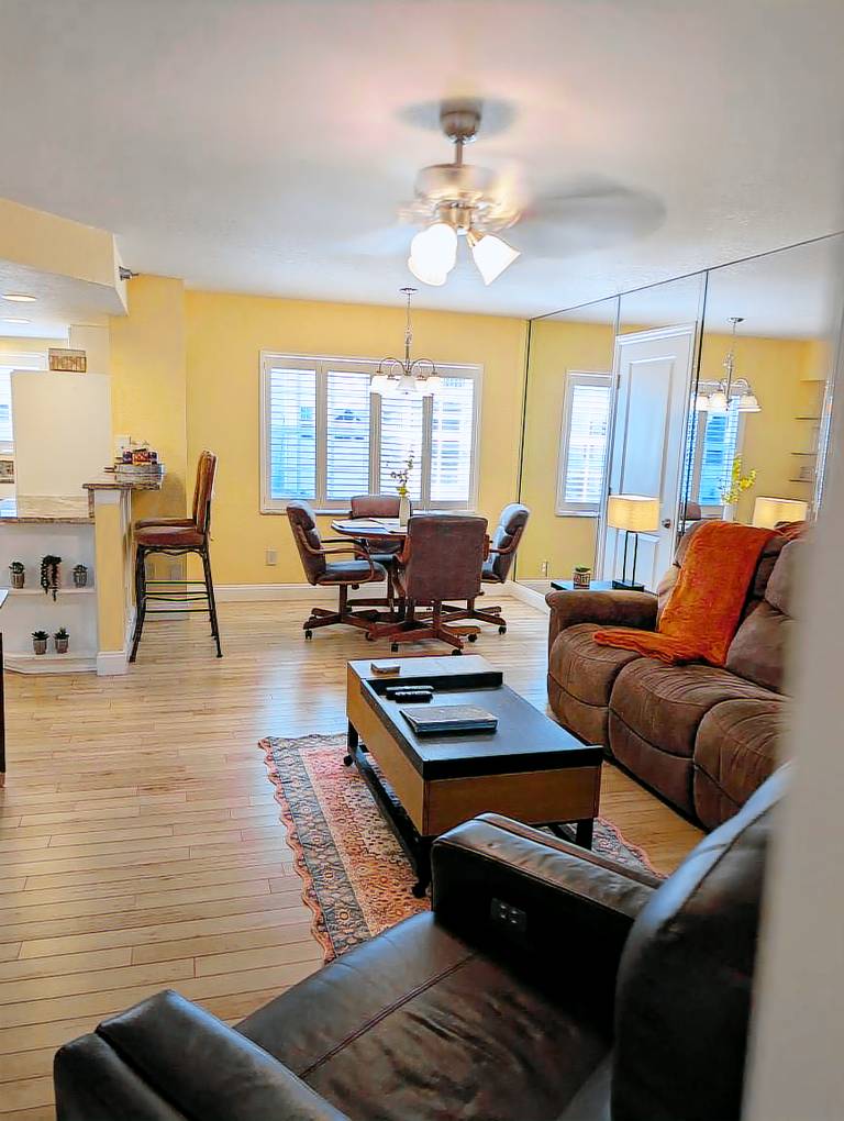 Apartment Paradise Lakes