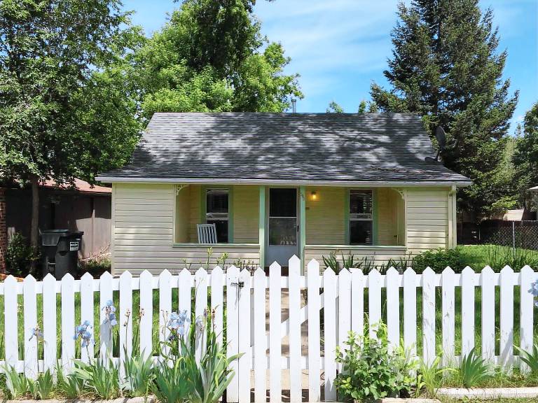 Cottage Erie