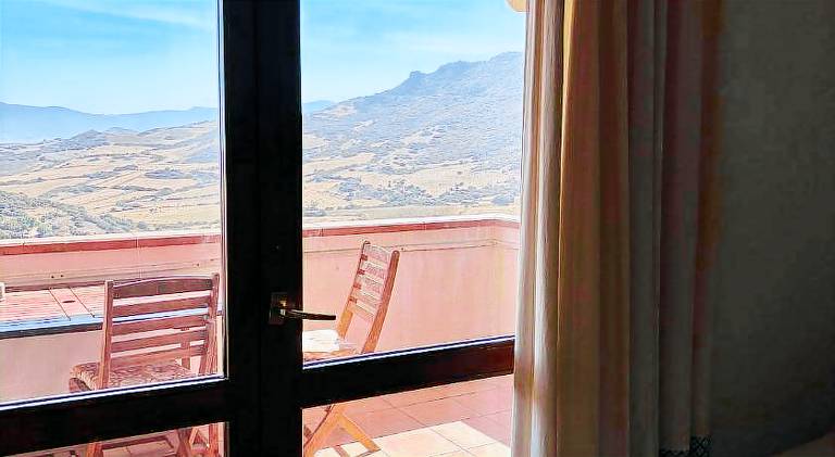Lovely rental apartment with terrace, grill & pool | Pets are welcome — photo 5