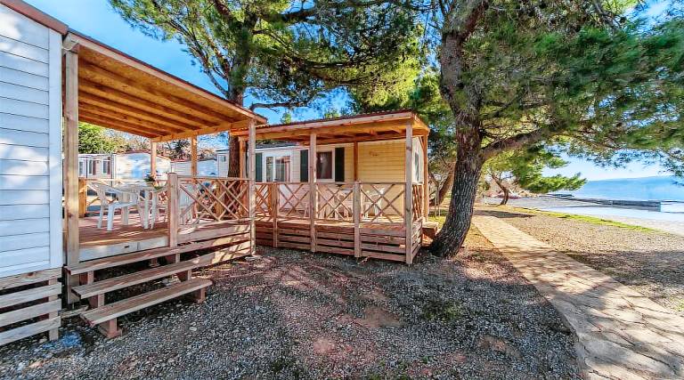 Mobile home with barbecue | Close to the beach | Pets are welcome in Starigrad