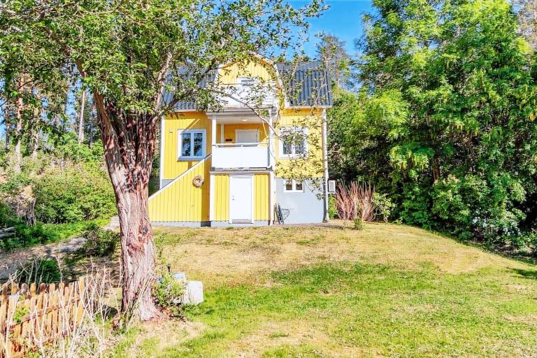 Fully equipped wonderful house with sauna, barbeque & patio | Pets allowed — photo 4
