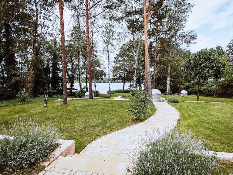 Fully equipped vacation home with garden, terrace & hot tub | Beach nearby | Pets are welcome — photo 2