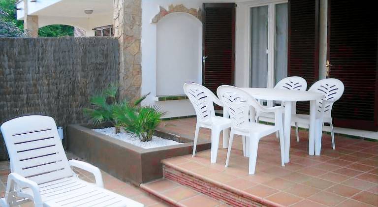 Rental apartment with pool — photo 5