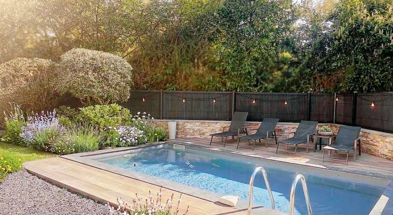 Villa with pool in Nantes