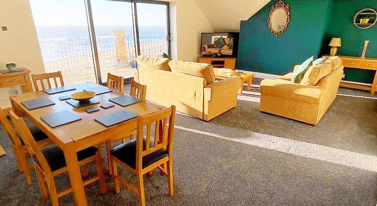 Rental apartment with terrace — photo 3