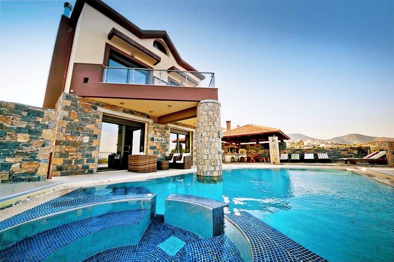 Villa Katsikia